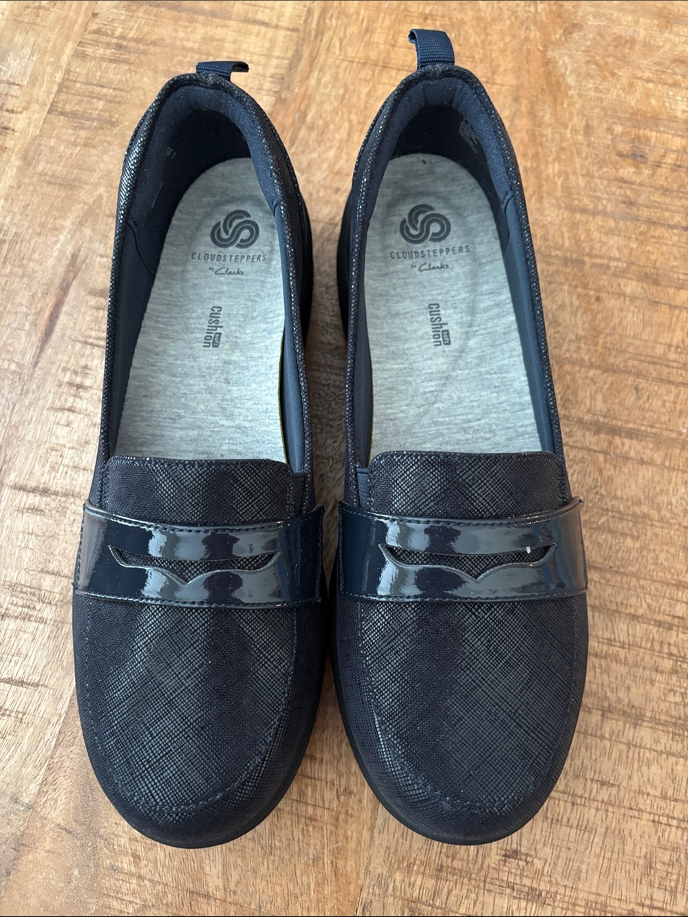 Clarks Women's Black Slip-On Cloudsteppers Loafers